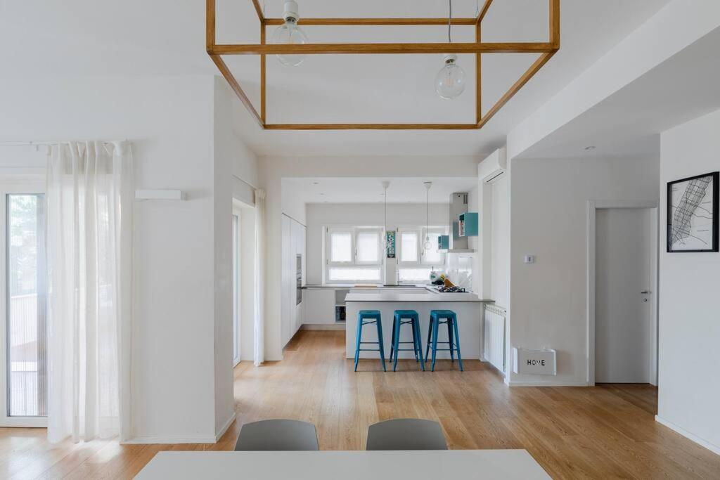 Stupendo Appartamento In Quartiere Residenziale Rom Exteriör bild