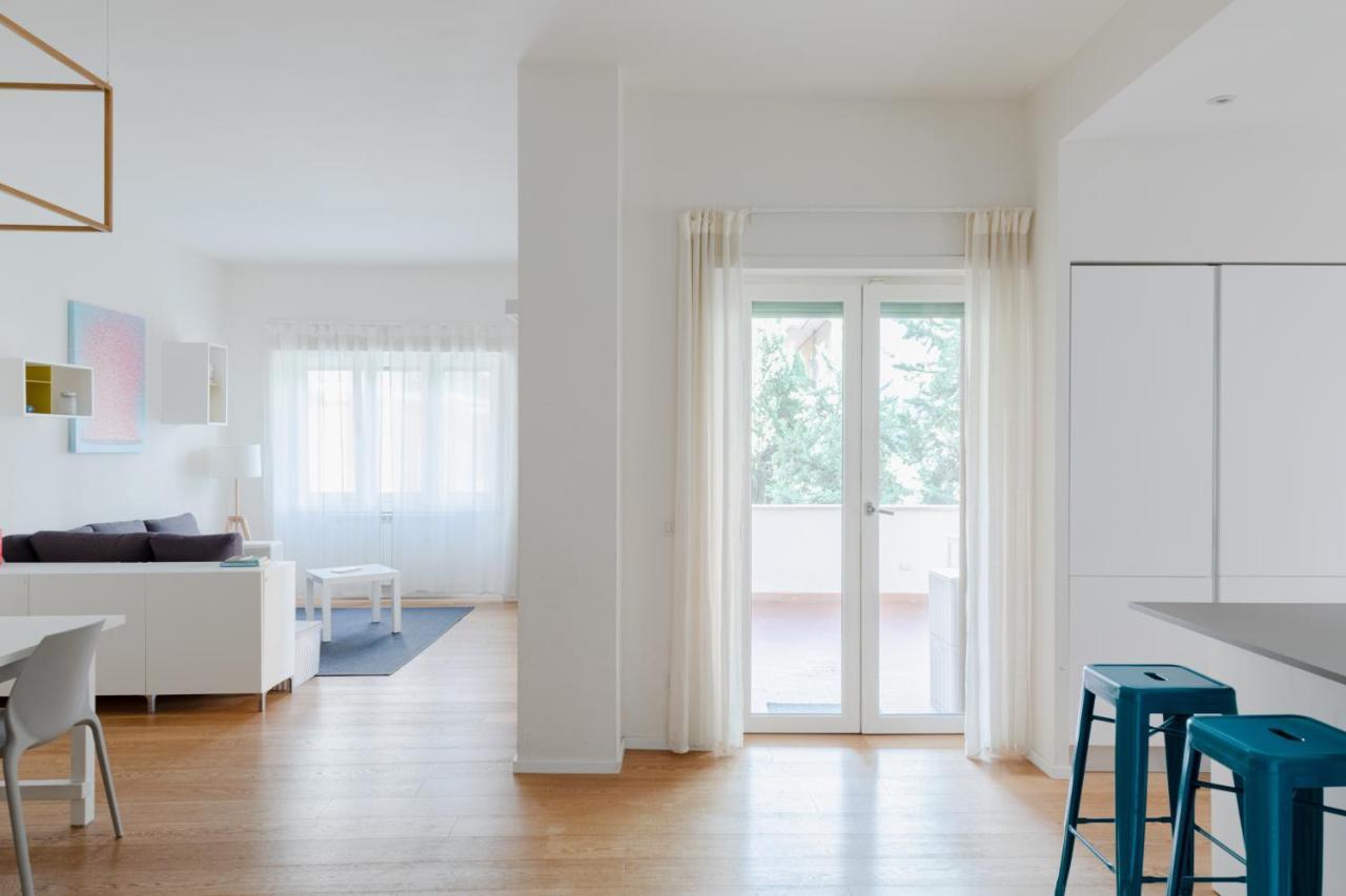 Stupendo Appartamento In Quartiere Residenziale Rom Exteriör bild