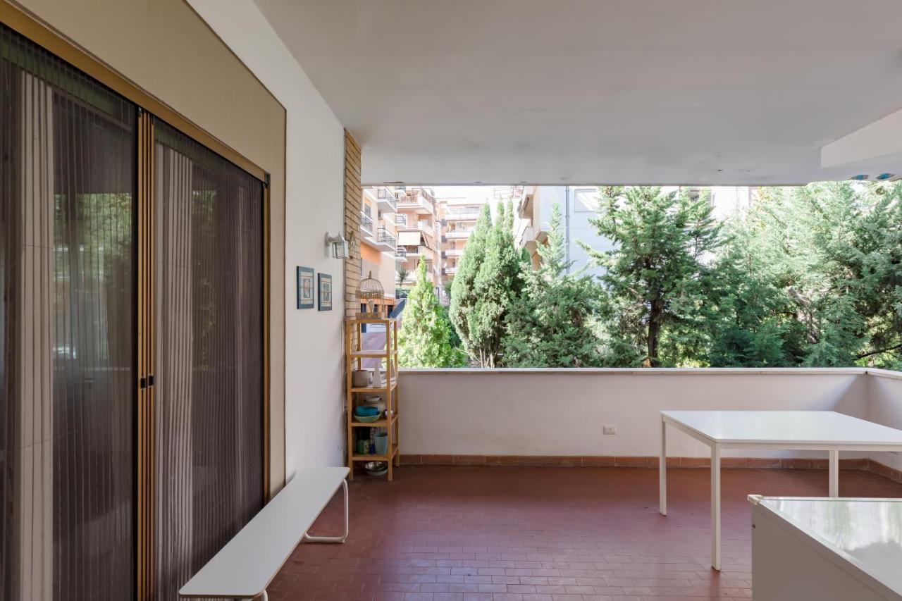 Stupendo Appartamento In Quartiere Residenziale Rom Exteriör bild